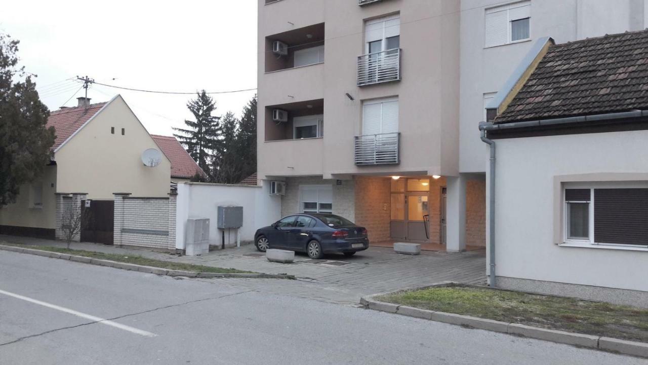 Apartman Pampas Osijek Extérieur photo